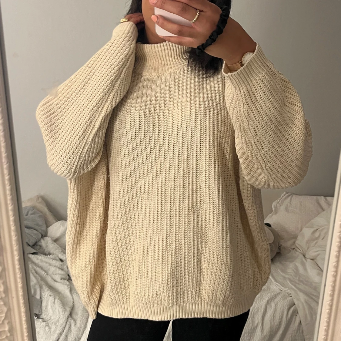 Beige stickad tröja  - 90