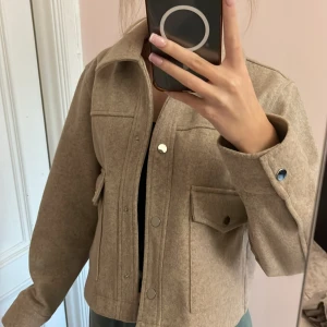 Zara kappa - Zara kappa använd 1/2 gng köpt för 400