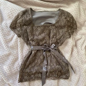 Cool topp - Snygg topp, vet ej märket eller storleken men skulle uppskatta att det är M