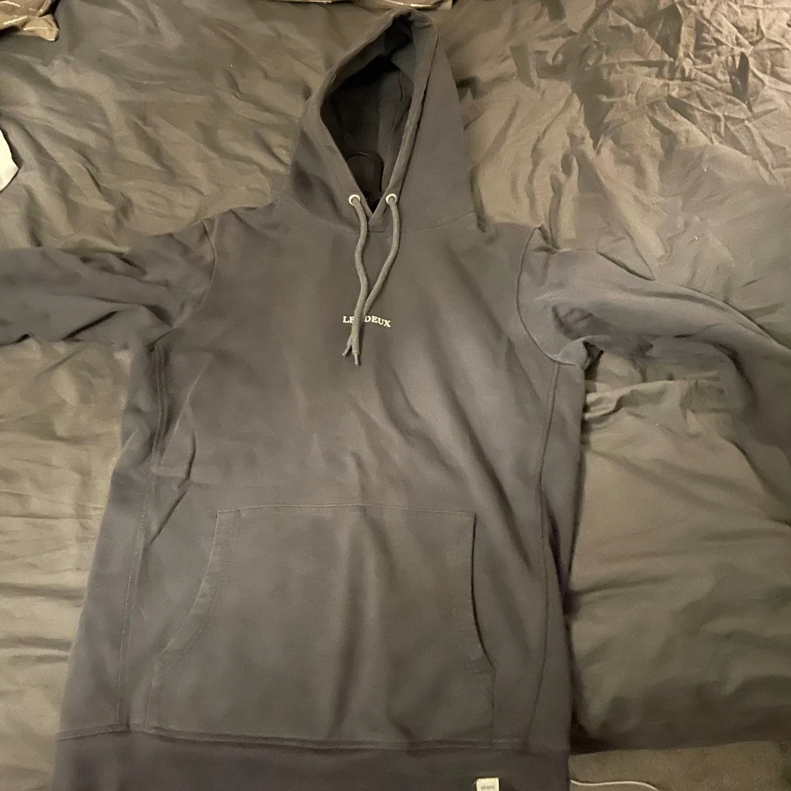 Grå les deux hoodie  - 91