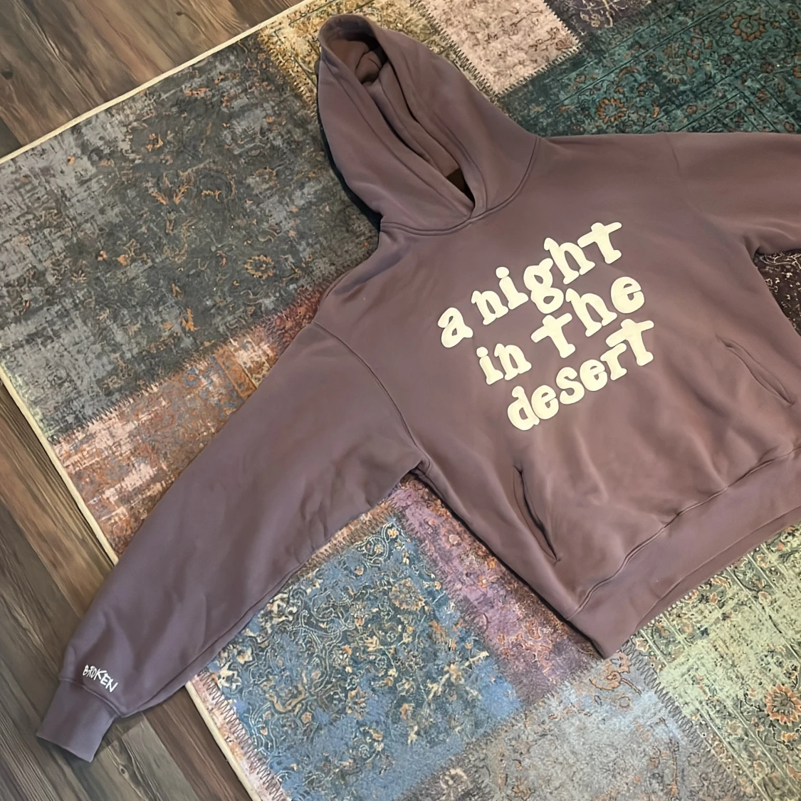 Broken planet hoodie limited  - 90
