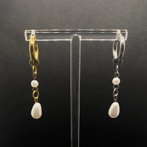 Örhängen  - Singel-60kr Par-100kr