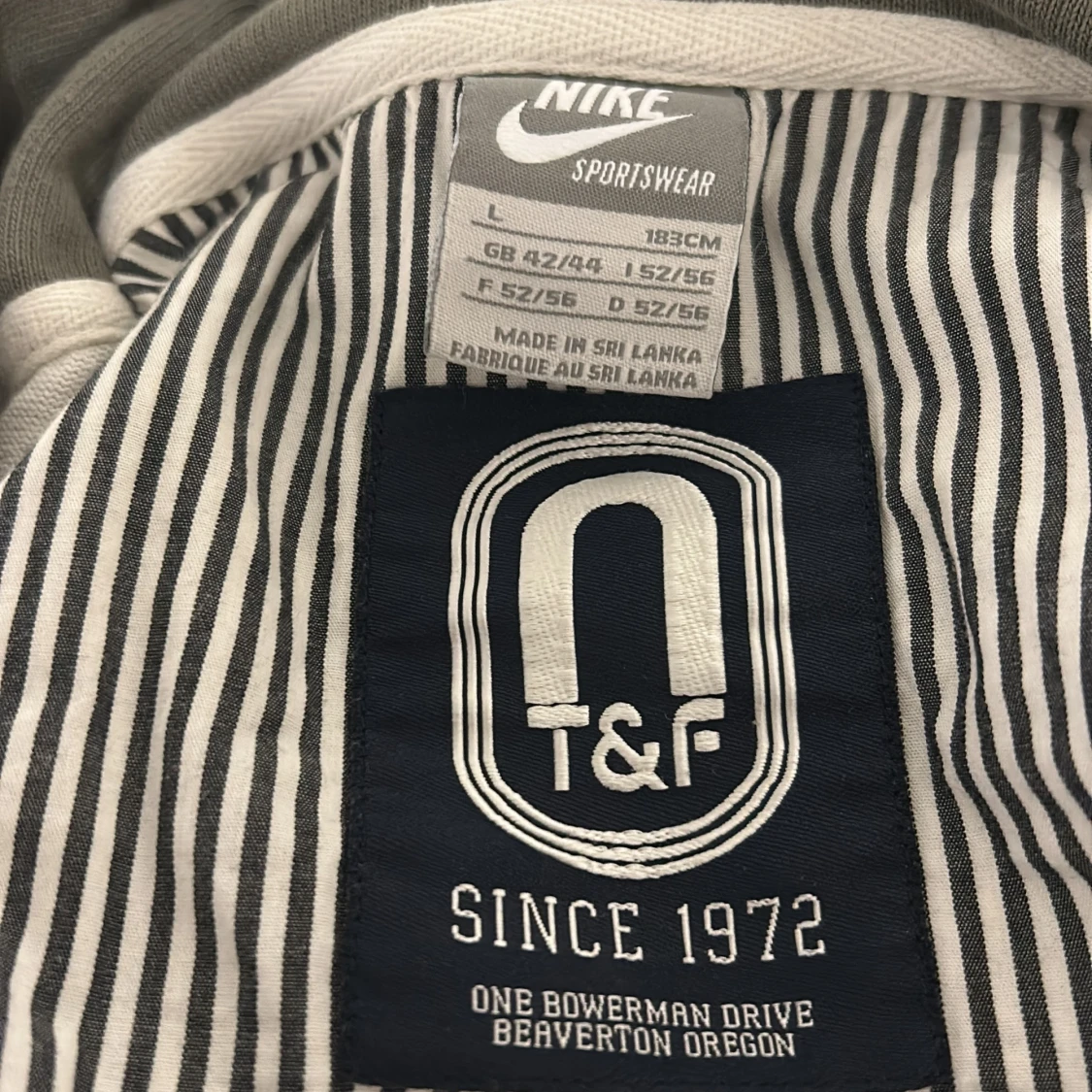Randig hoodie från Nike - 91