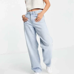 Weekday Rail Mid Loose Jeans - Weekday Jeans i storlek w28 l30