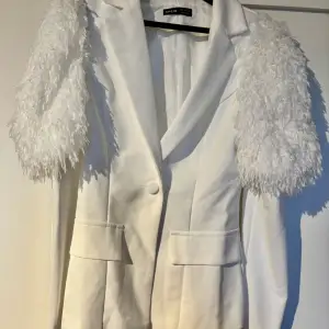 White Shein suit in size 36/S.Used only once.