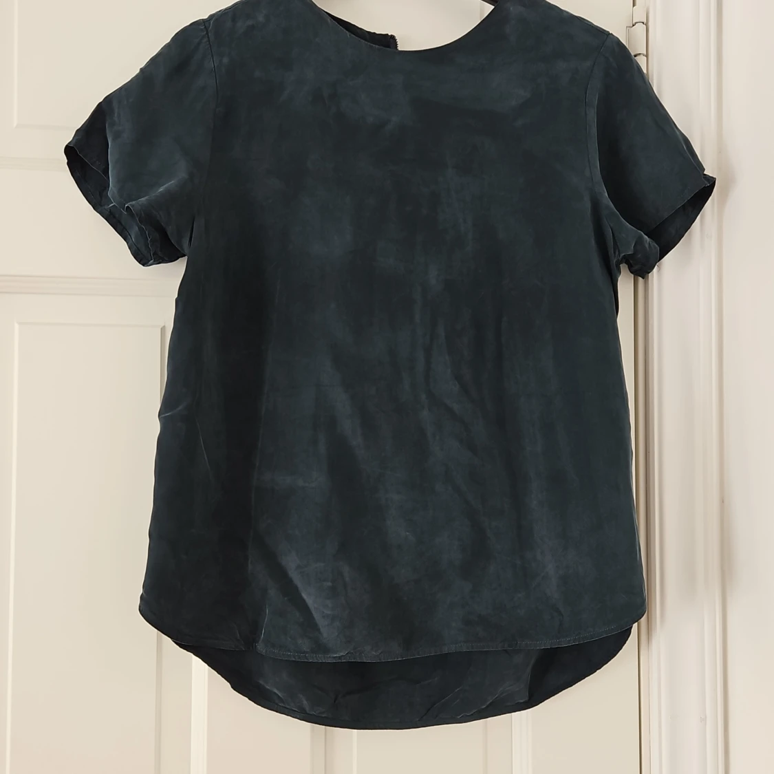 Mörkgrön kortärmad topp - 90