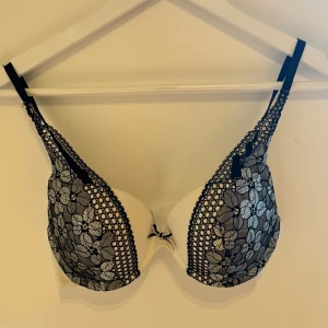 Esmara BH - Jätte fin bh har inte kommit användning 😍