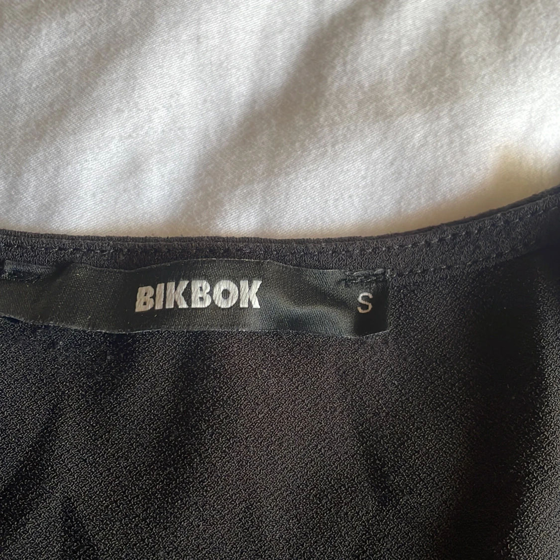 Jättfin svart topp - 90