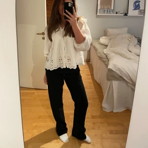 Nelly kostymbyxor  - Svarta kostymbyxor från Nelly🙌🏼🙌🏼