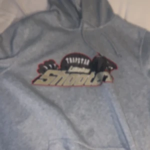 Trapstar hoodie - För stor för mig 