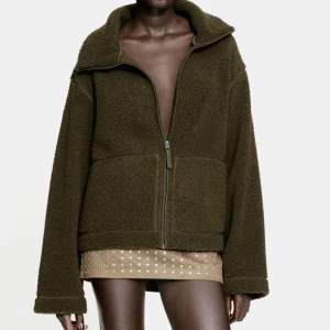 Teddy jacka - Så snygg och trendig Teddy jacka som endast är använd en gång!🙌🏼💞