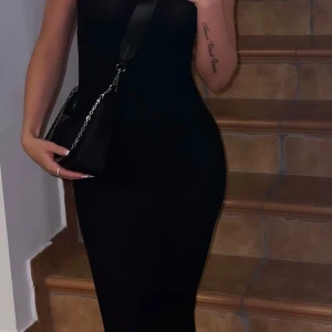 SKIMS klänning - SKIMS klänning strl xxs passar de flesta strl. Knappt använd