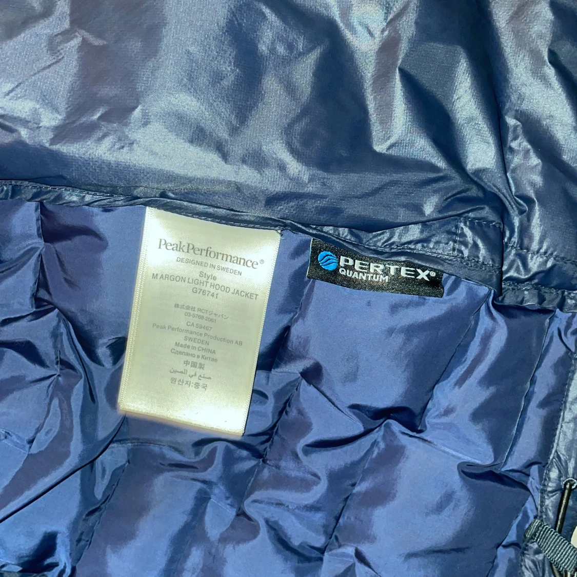 Mörkblå Peak Performance jacka - 2