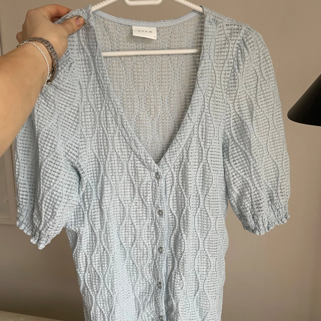 Ljusblå blus från Vila