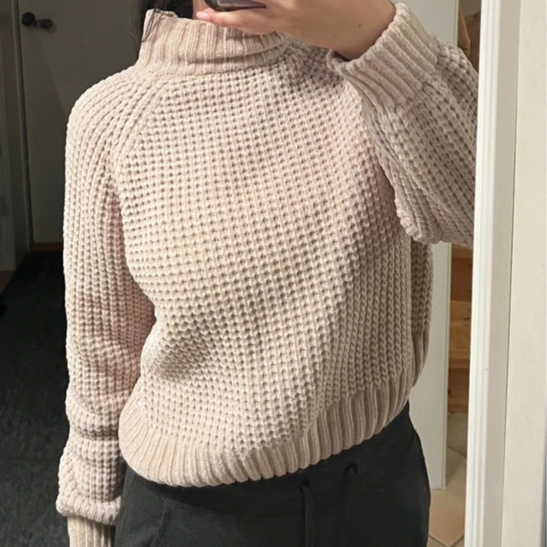 Beige stickad tröja