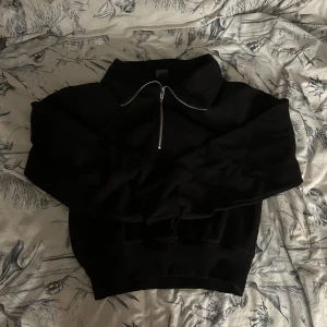 Gina tricot tröja - Storlek M men sitter som xs❤️