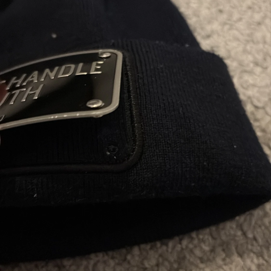 Svart mössa från John Hatter & Co - 3