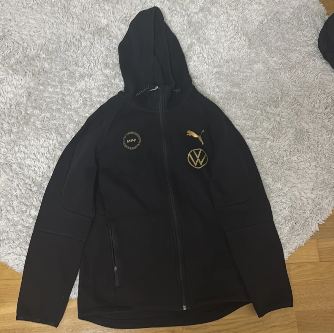 MFF tröja 2021 guld Rakips