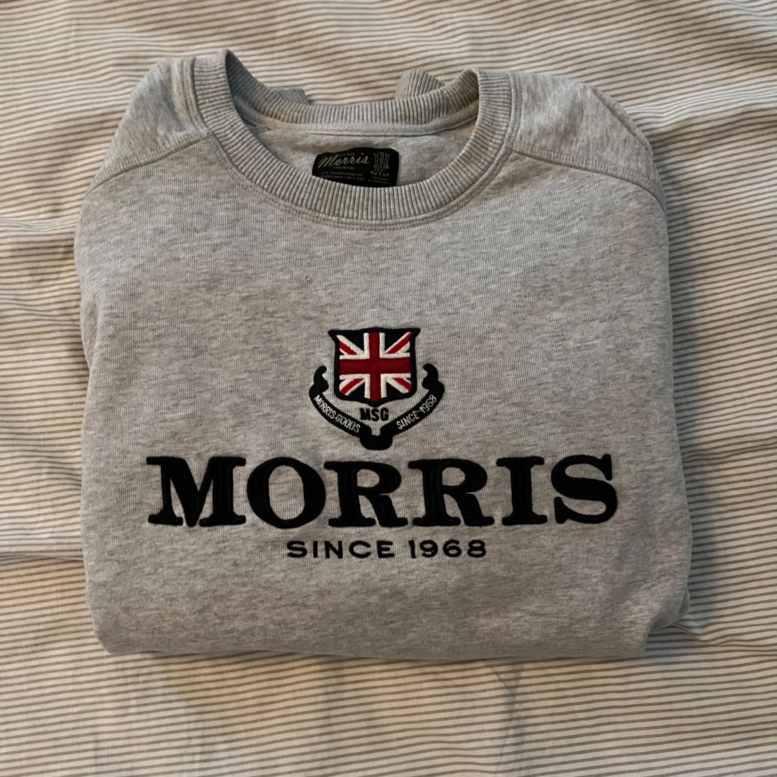 Grå sweatshirt från Morris - 1