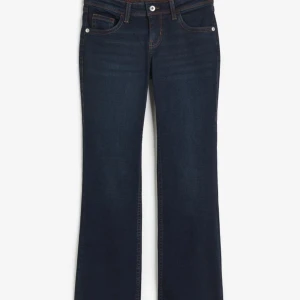 Jeans Low waist bootcut  - Jeans Low waist bootcut från Hm aldrig använda!