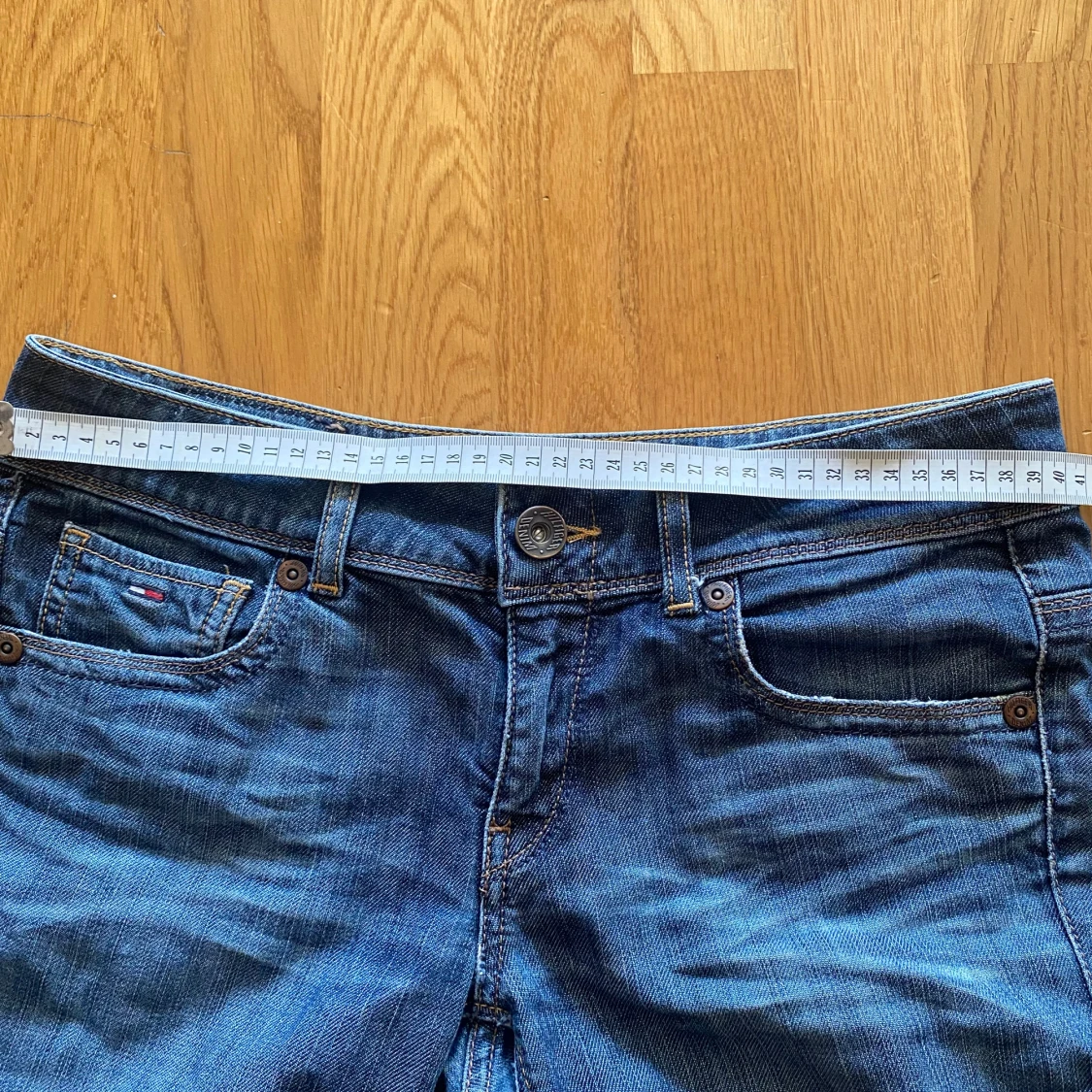 Lowrise Tommy hilfiger jeans  - 4