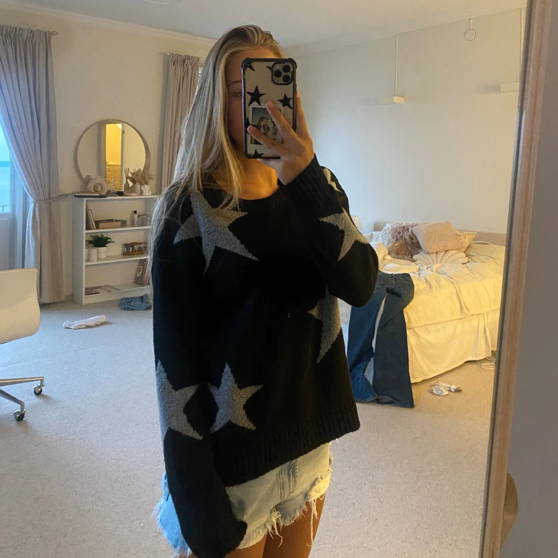 Svart tröja med stjärnor - 91