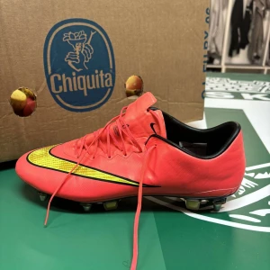 Nike vapor skor röfa - Nike vapor skor röda storlek 44