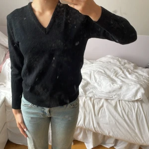 Långärmad tröja - Är använd ett par gånger men är i bra skick. 