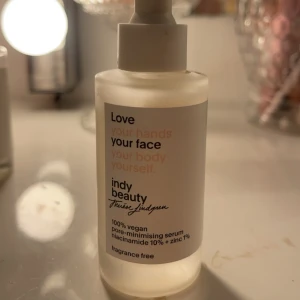 Indi beauty - Pore- minimising serum 