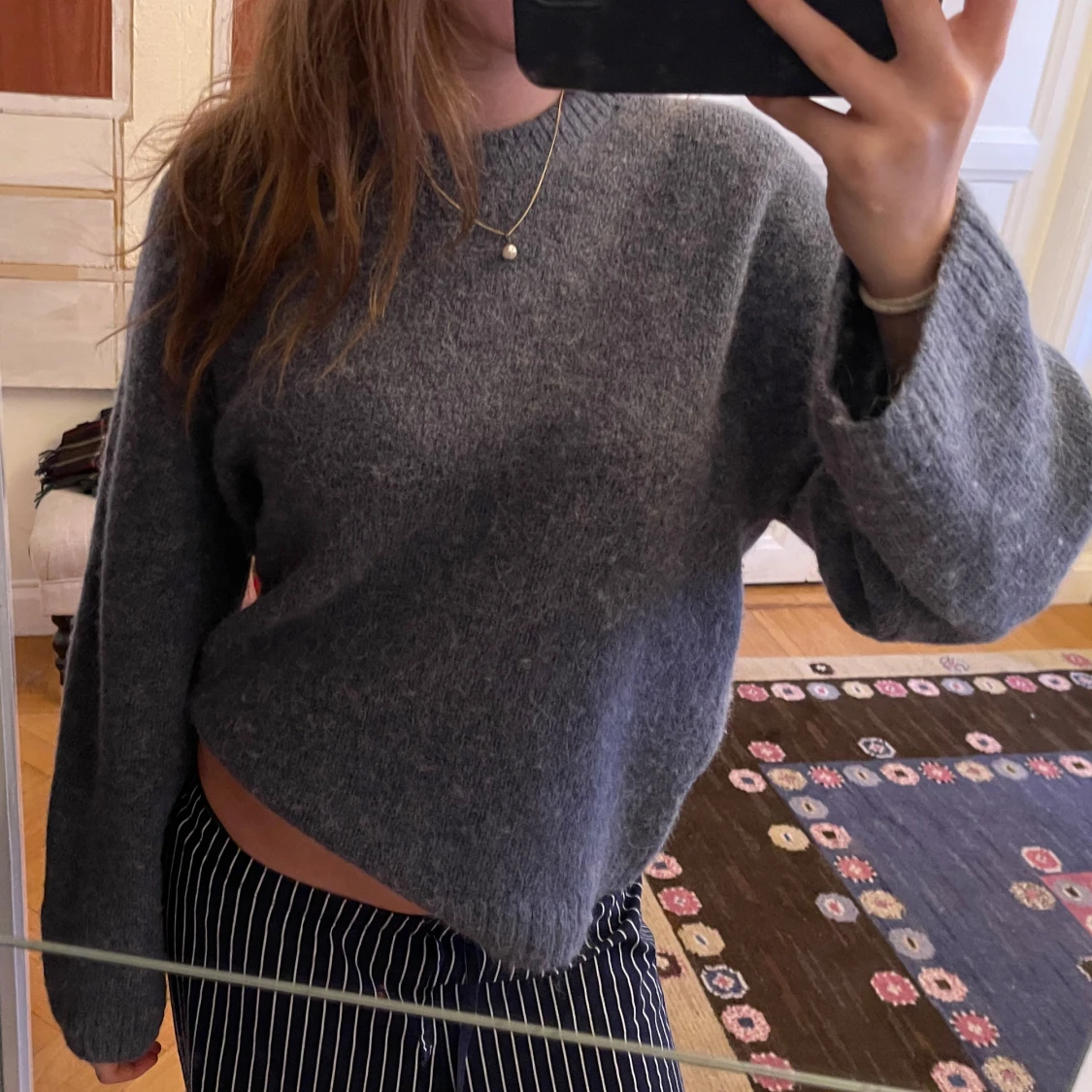Blå stickad tröja - 90