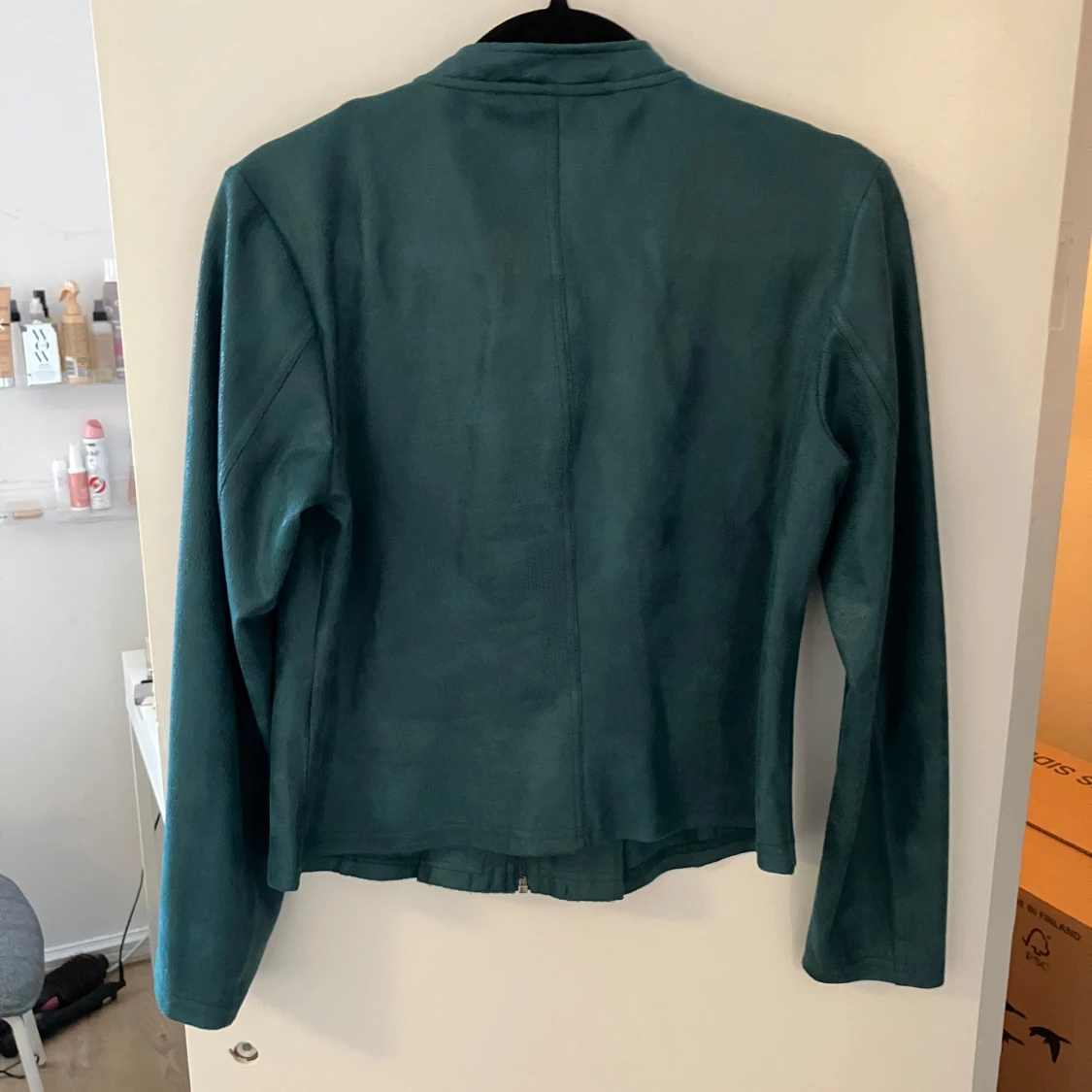 Grön jacka från One Two Luxzuz - 90