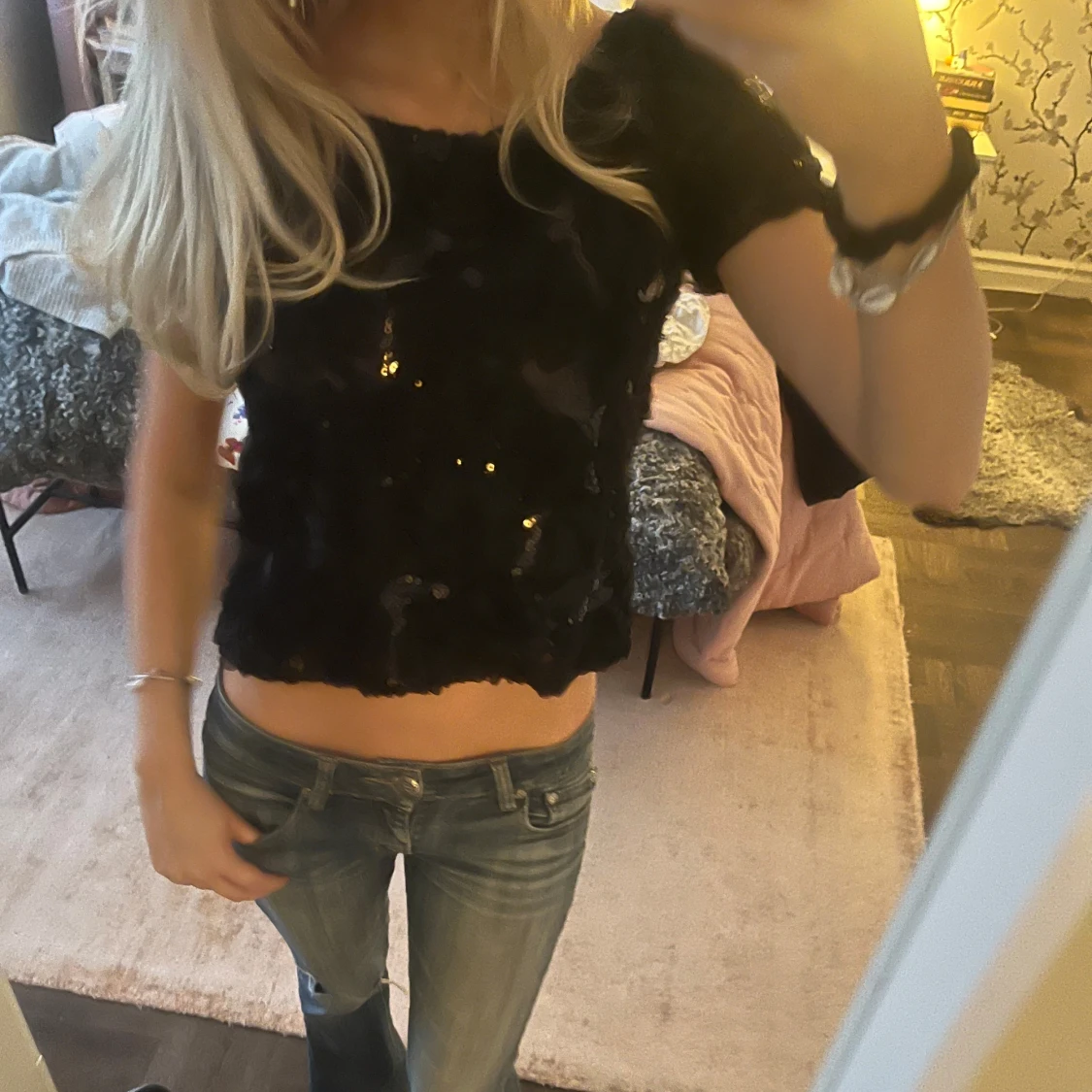 Svart glittrig topp