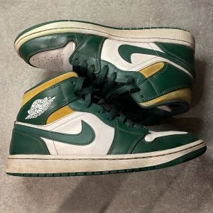 Jordan 1 sonics - Bra skick, säljer på grund av att jag inte längre använder