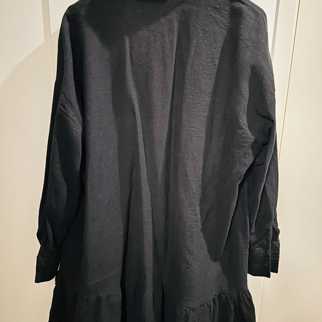 Svart långklänning från Vero Moda i storlek S som även passar M. - 90