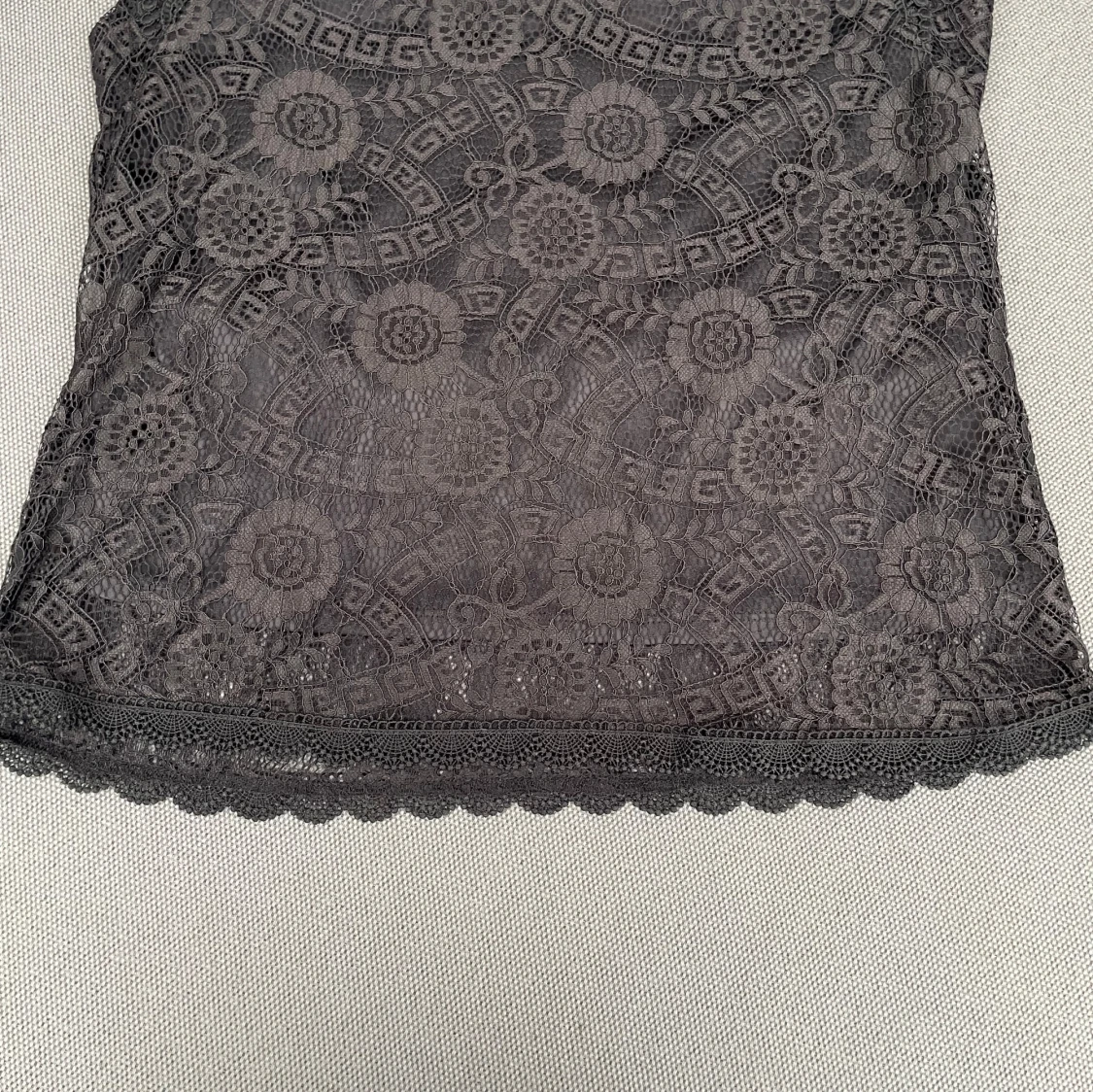 Spets topp utan ärmar🤍 - 92