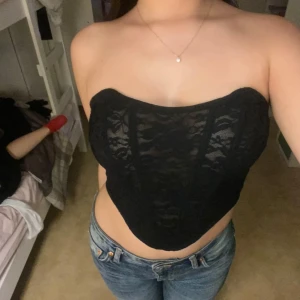 Korsett från bikbok - Helt ny med lappen kvar köp direkt för 299kr