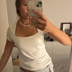 Silkes topp - Snygg silkes topp som är uringad. ❤️