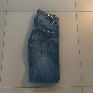 dondup jeans - skicket 10/10, strlk 32! slimfit  hör av er vid intresse!🙌🏽