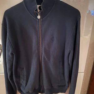 Polar skate co zip - En skön polar zip i storlek S!  Säljes pga för liten för mig!