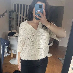 Tröja - Helt ny topp från Vila. Aldrig använd med prislapp kvar. Nypris:450kr