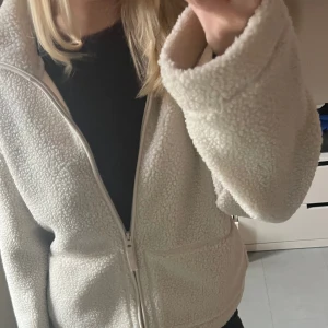 Pile jacka - Bra skick, pris kan diskuteras 