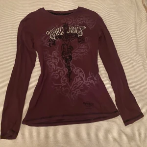 hard rock cafe  - mörklila långärmad tröja med jättefina detaljer