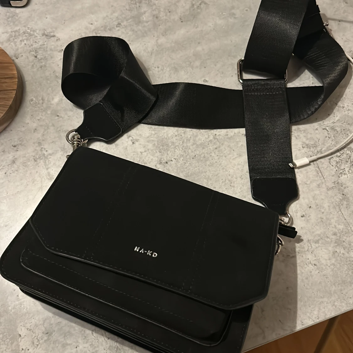 Svart väska från Nakd