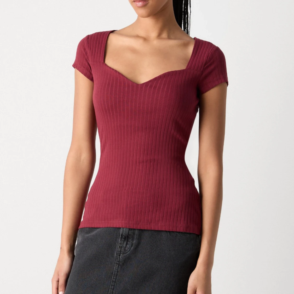 Vinröd ribbad topp från Anna Field - 93