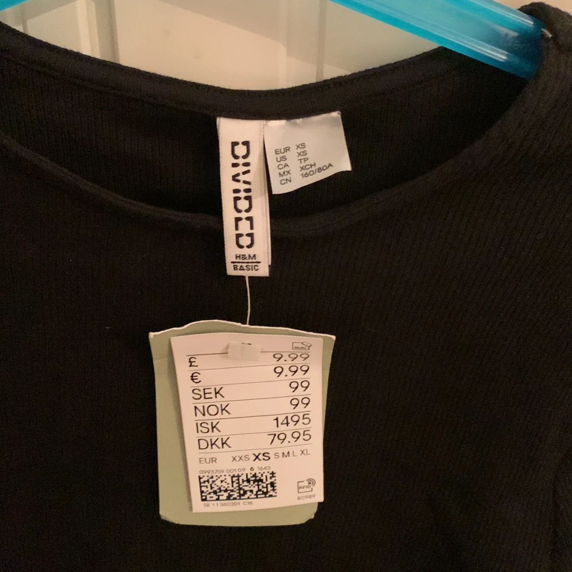 Svart ribbad långärmad magtröja  - 90