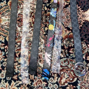 Designerbälten  - Säljer flera designerbälten med olika mönster och stilar. Alla är oanvända helt nya.