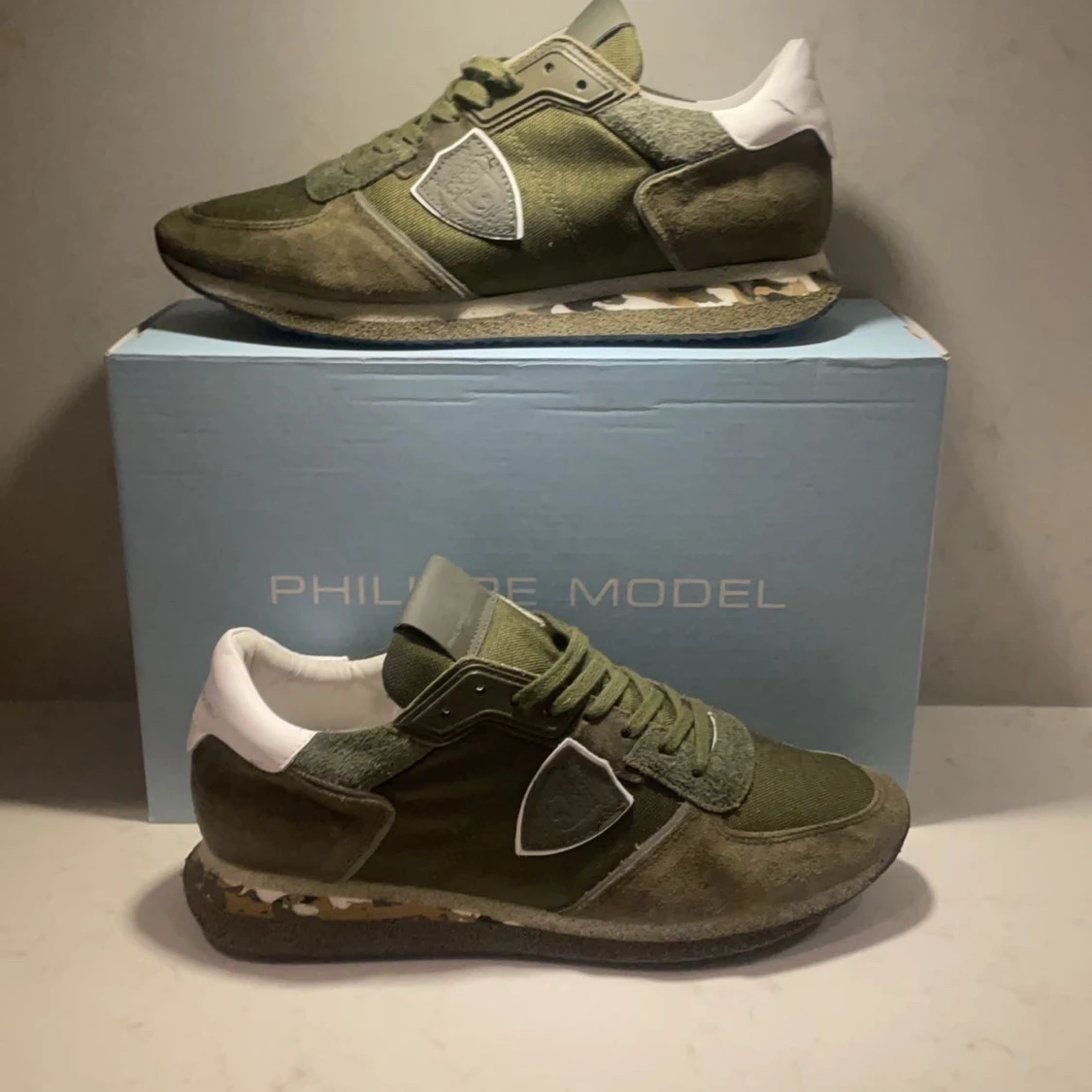 Gröna sneakers från Philippe Model - 90