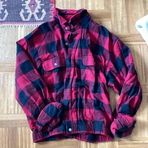 Jacka - Perfek nu på hösten!