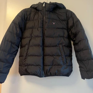 Gant jacka - Gant jacka i väldigt bra skick i storlek xs. 