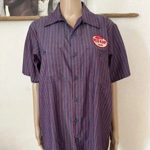 Red kap arbetsskjorta skjorta randig retro vintage50-tal 60-tal - Liten lagning enligt bild. 